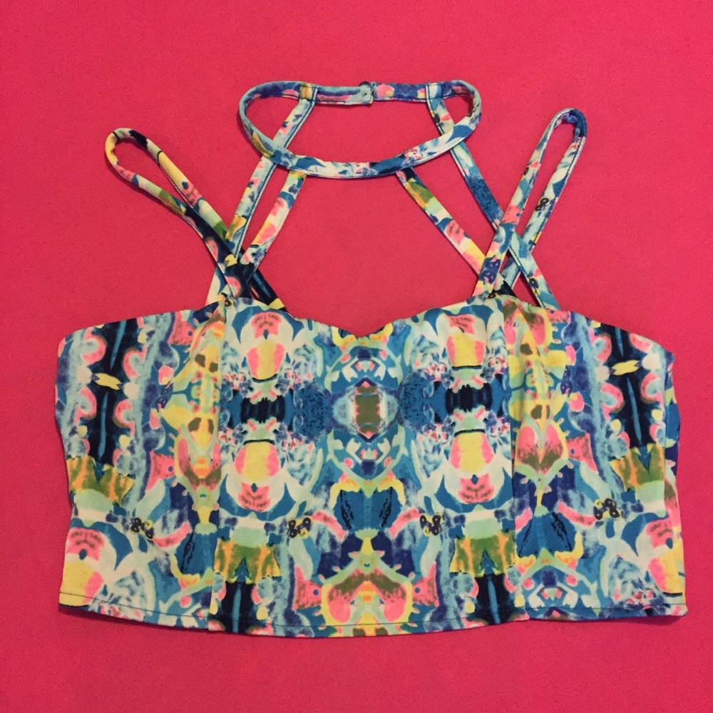 ๐ญ colorful & strappy bralette/crop top ๐ญ - Picture 4 of 7